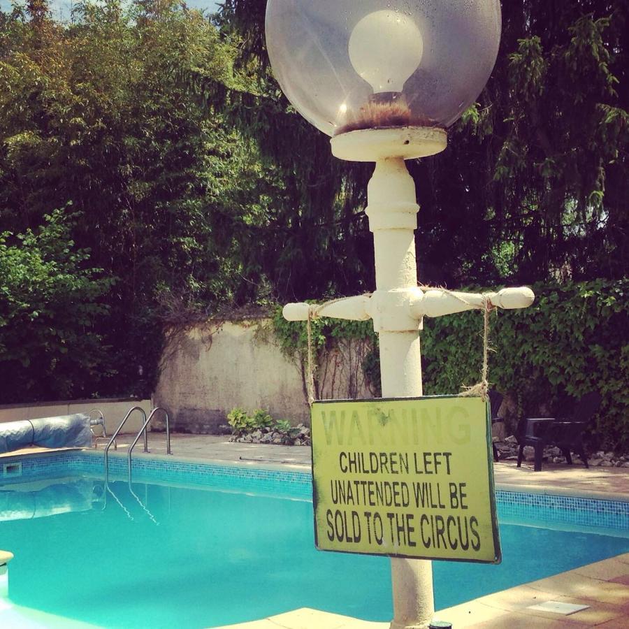 Gite Le Bonheur Hiersac Exterior foto